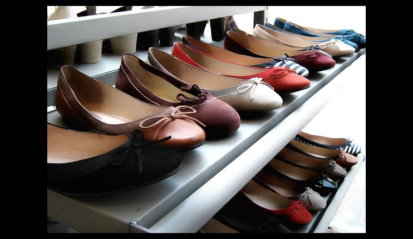 DSW Designer Shoe Warehouse Greenwood IN